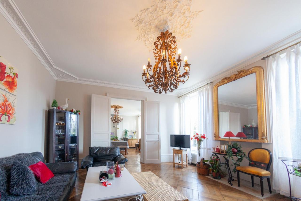Le Jardin Des Lys Bed & Breakfast Gemmelaincourt Bagian luar foto