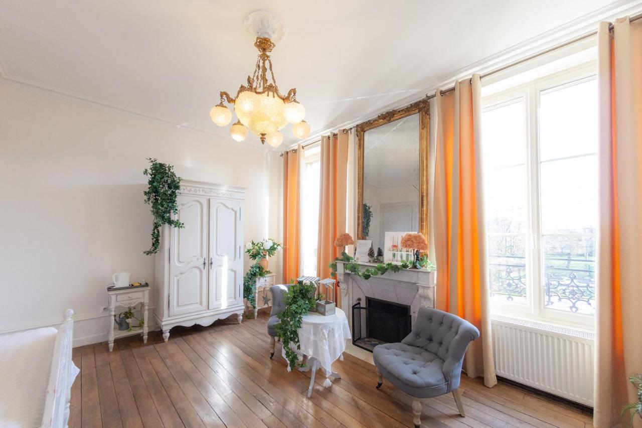 Le Jardin Des Lys Bed & Breakfast Gemmelaincourt Bagian luar foto