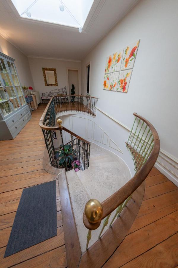 Le Jardin Des Lys Bed & Breakfast Gemmelaincourt Bagian luar foto